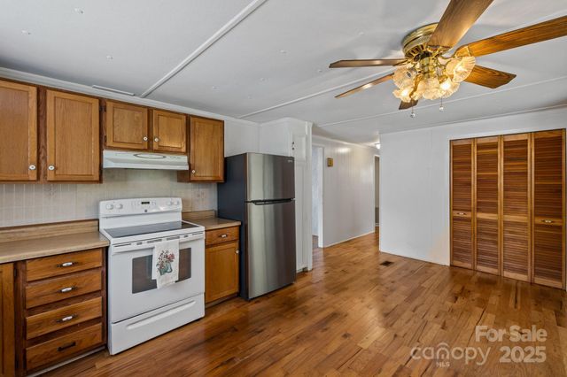 105 Corn Drive, Cedar Mountain, NC 28718