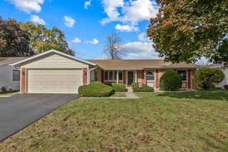 1244 DOVER Lane, Elk Grove Village, IL 60007