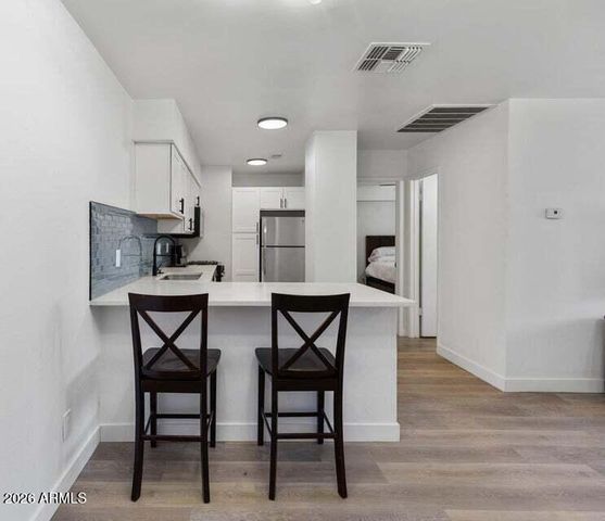 302 E MONTE VISTA Road D2, Phoenix, AZ 85004
