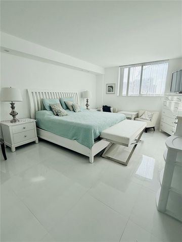 19370 Collins Ave 902, Sunny Isles Beach, FL 33160