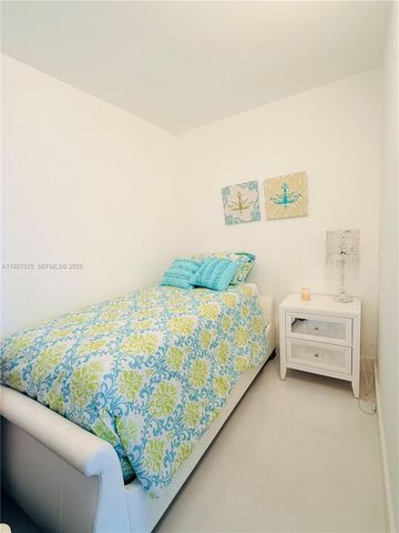 19370 Collins Ave 902, Sunny Isles Beach, FL 33160