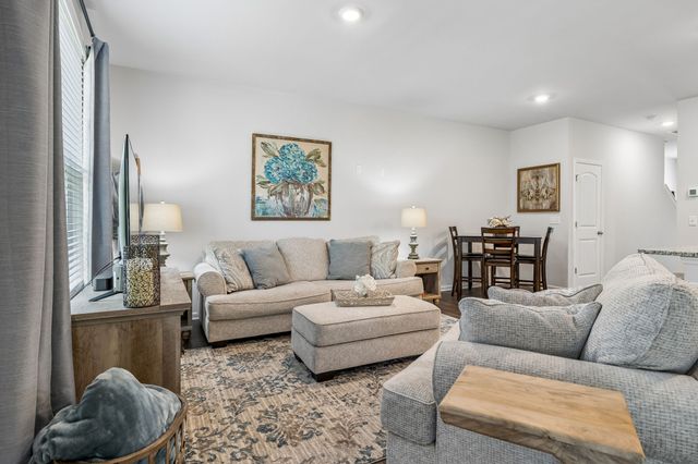 1033 Woodbridge Blvd, Lebanon, TN 37090