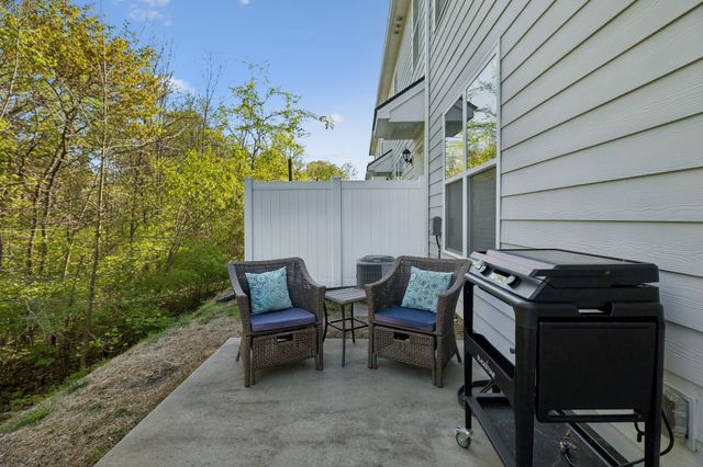 1033 Woodbridge Blvd, Lebanon, TN 37090