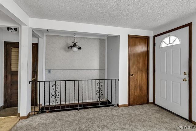 176 Barnabas Drive, Cheektowaga, NY 14043