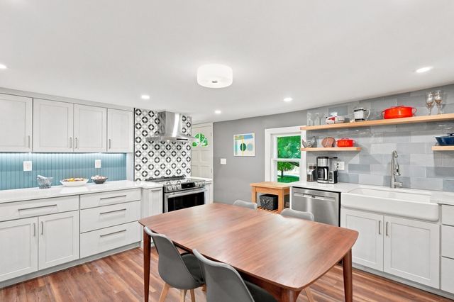 17 Spring Hill Rd, Newbury, MA 01922