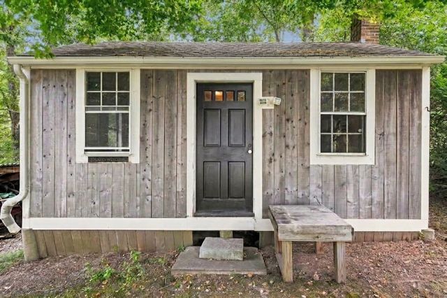 17 Spring Hill Rd, Newbury, MA 01922