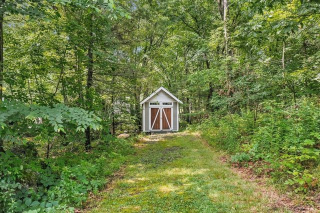 17 Spring Hill Rd, Newbury, MA 01922