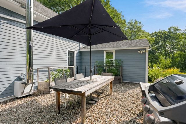 17 Spring Hill Rd, Newbury, MA 01922