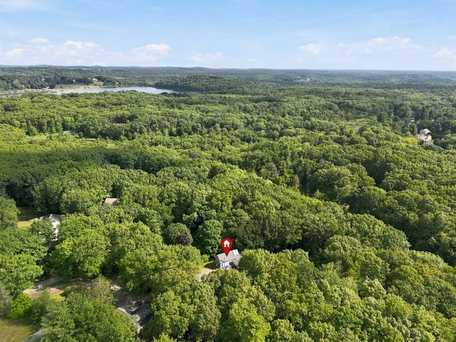 17 Spring Hill Rd, Newbury, MA 01922