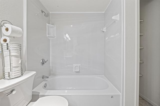 6401 Deihl Road 902, Houston, TX 77092