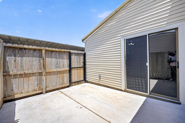 6401 Deihl Road 902, Houston, TX 77092