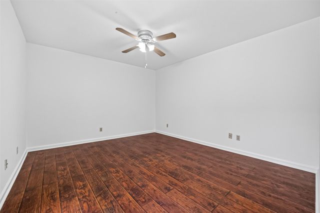 6401 Deihl Road 902, Houston, TX 77092
