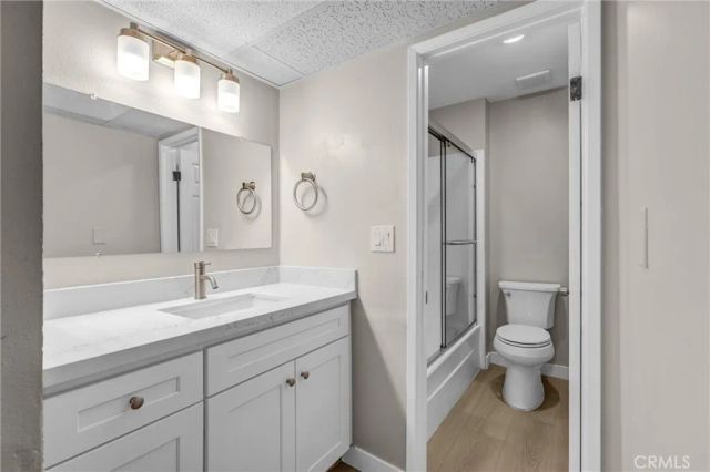 7300 Lennox Avenue C7, Van Nuys, CA 91405