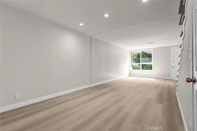 7300 Lennox Avenue C7, Van Nuys, CA 91405