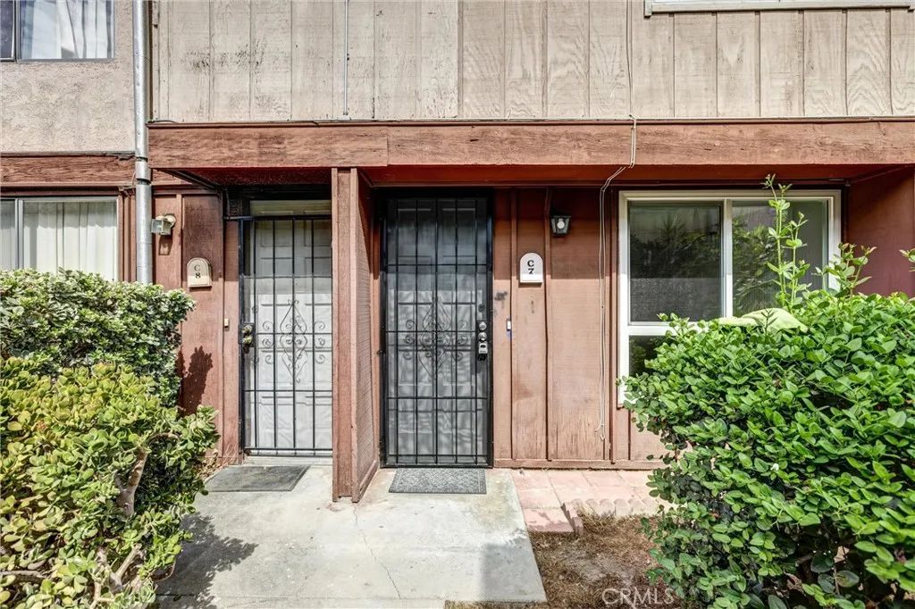 7300 Lennox Avenue C7, Van Nuys, CA 91405