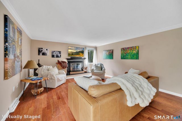 74 Hollister Way South 74, Glastonbury, CT 06033