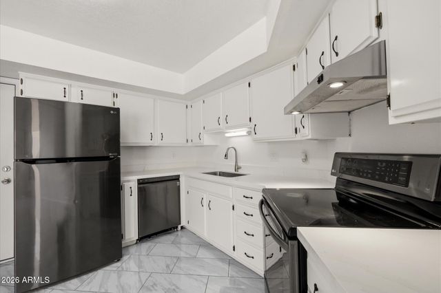 7331 N 44TH Avenue, Glendale, AZ 85301