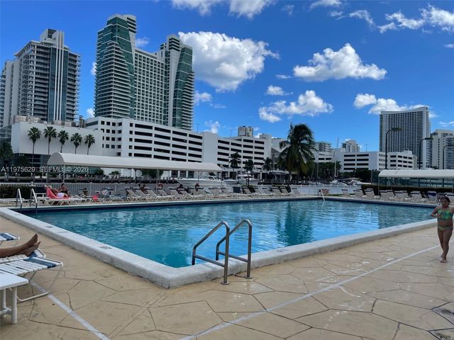 400 Leslie Dr 1105, Hallandale Beach, FL 33009