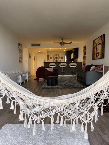 400 Leslie Dr 1105, Hallandale Beach, FL 33009