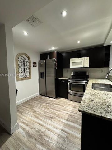 400 Leslie Dr 1105, Hallandale Beach, FL 33009