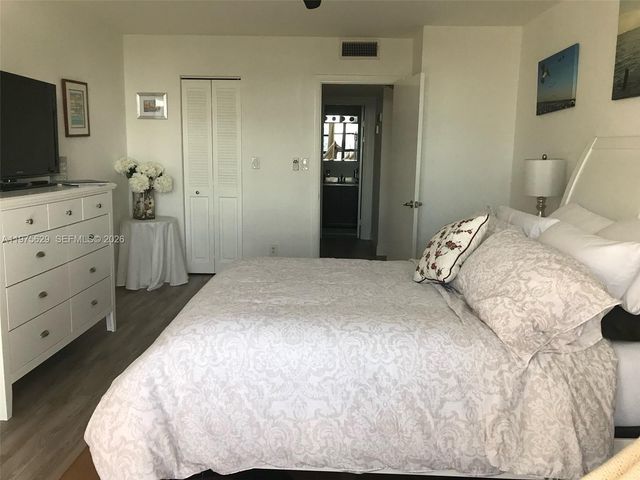 400 Leslie Dr 1105, Hallandale Beach, FL 33009