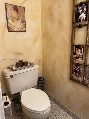 400 Leslie Dr 1105, Hallandale Beach, FL 33009