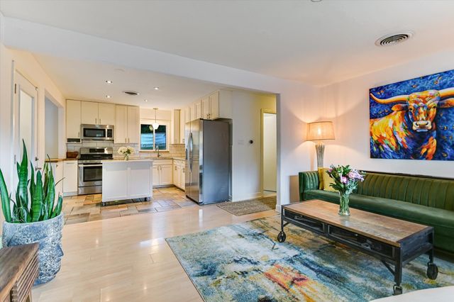 2805 S 5th ST, Austin, TX 78704