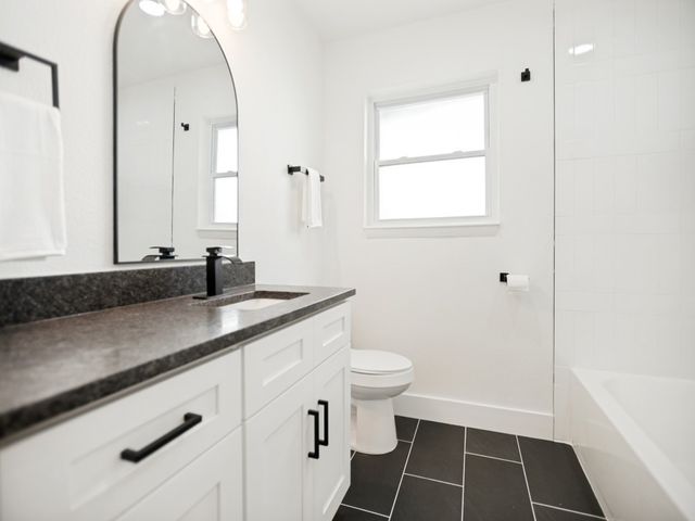 502 Martin Lane, Euless, TX 76040