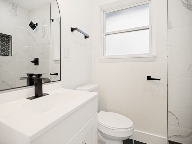 502 Martin Lane, Euless, TX 76040
