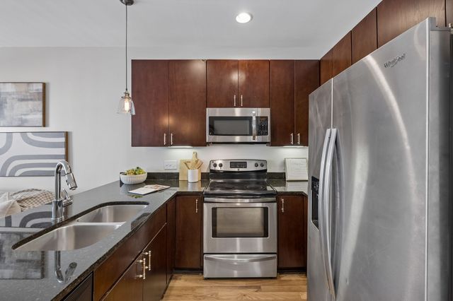 600 Garfield St Apt 14, Nashville, TN 37208