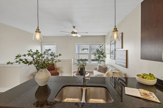 600 Garfield St Apt 14, Nashville, TN 37208
