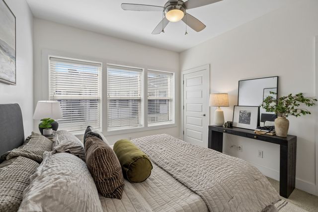 600 Garfield St Apt 14, Nashville, TN 37208