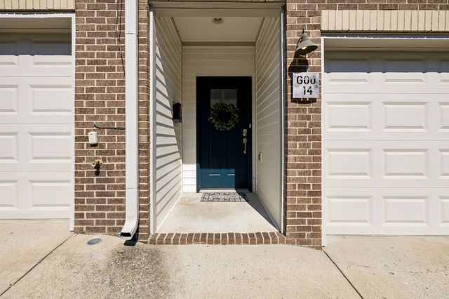 600 Garfield St Apt 14, Nashville, TN 37208