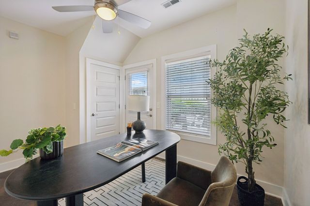 600 Garfield St Apt 14, Nashville, TN 37208