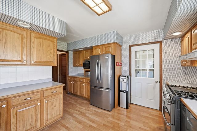 2594 E 1069th Road, Ottawa, IL 61350