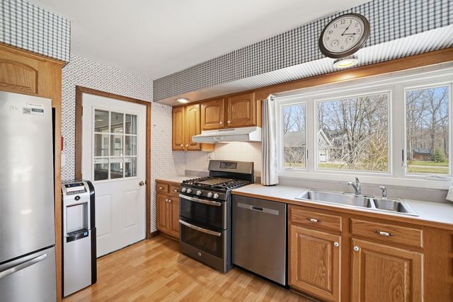 2594 E 1069th Road, Ottawa, IL 61350