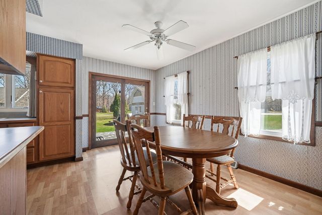 2594 E 1069th Road, Ottawa, IL 61350