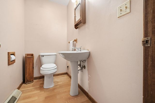 2594 E 1069th Road, Ottawa, IL 61350