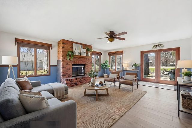 2594 E 1069th Road, Ottawa, IL 61350