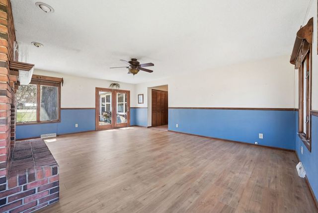 2594 E 1069th Road, Ottawa, IL 61350