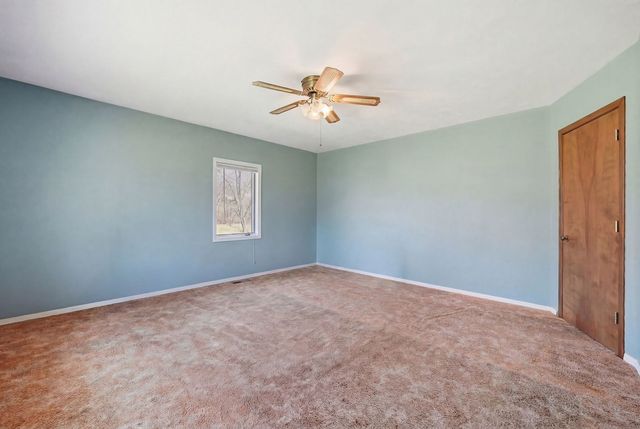 2594 E 1069th Road, Ottawa, IL 61350