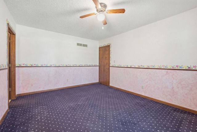 2594 E 1069th Road, Ottawa, IL 61350