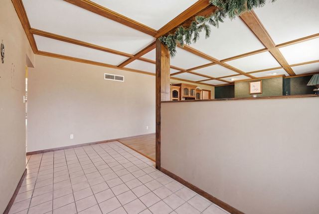 2594 E 1069th Road, Ottawa, IL 61350