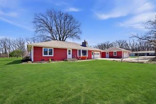 2594 E 1069th Road, Ottawa, IL 61350
