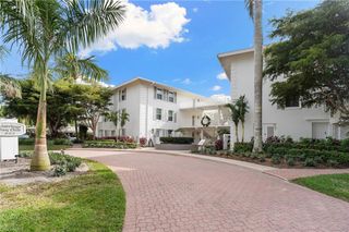 322 Harbour DR # 103A, Naples, FL 34103