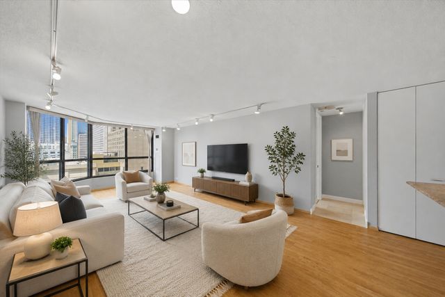 405 N Wabash Avenue 714, Chicago, IL 60611