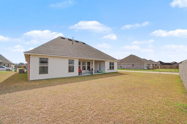 321 Carriage Way, Thibodaux, LA 70301