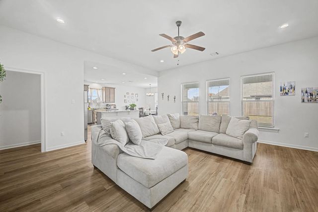 321 Carriage Way, Thibodaux, LA 70301