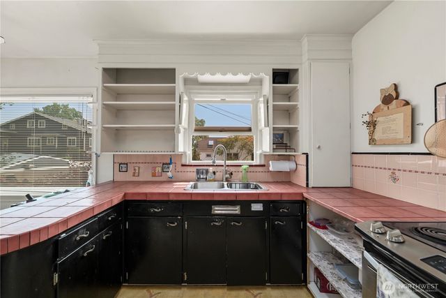 2016 30th Avenue S, Seattle, WA 98144