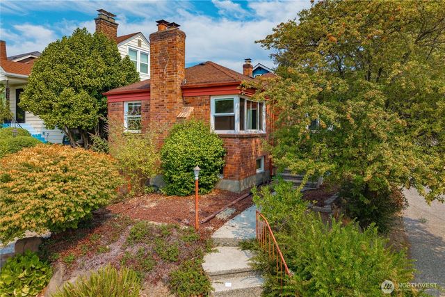 2016 30th Avenue S, Seattle, WA 98144